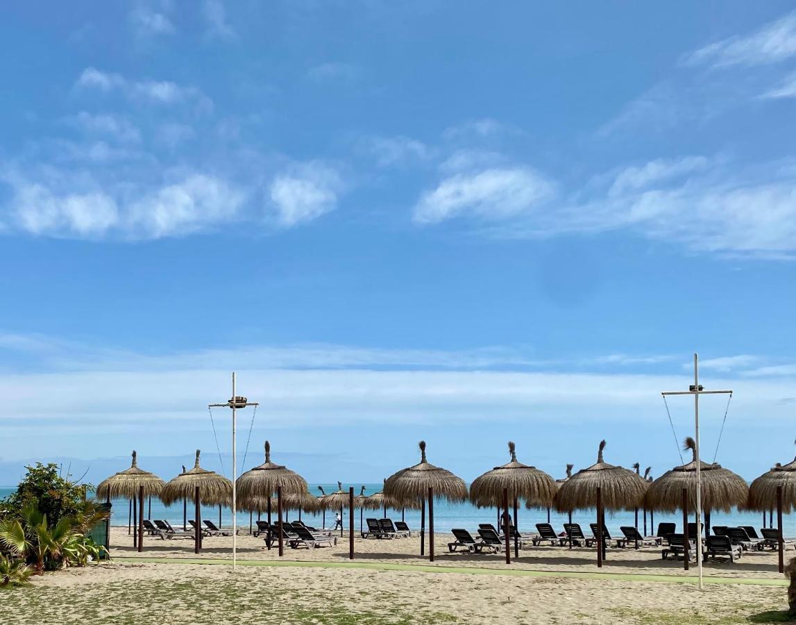 Apartamentos El Mar Azul 5 El Bajondillo توريمولينوس المظهر الخارجي الصورة